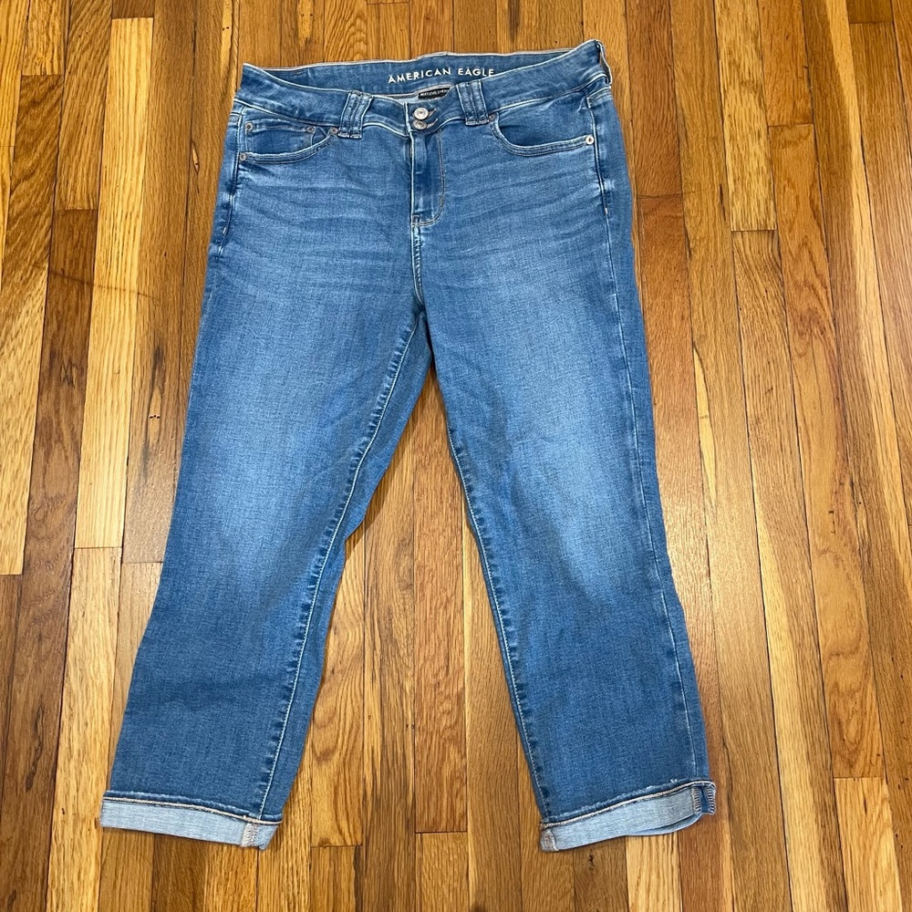 American Eagle Artist Crop Jeans Size 14 Reg Medium Wash Stretch Denim Summer